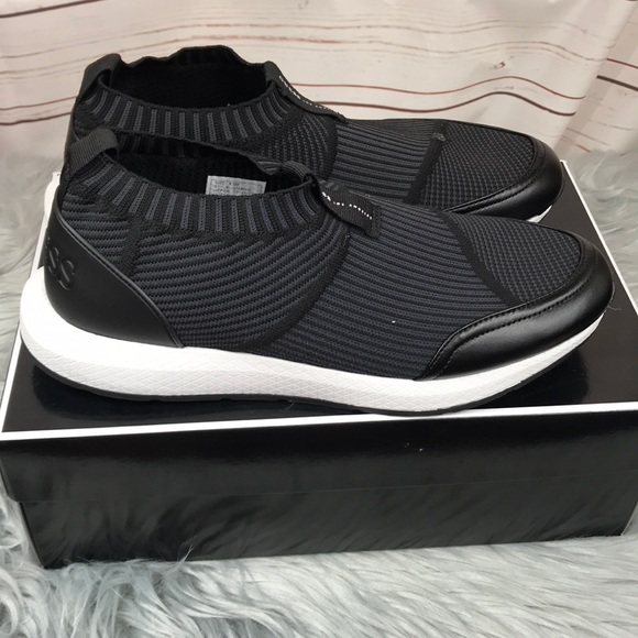 Guess Zoid Shoes - Picture 6 of 9